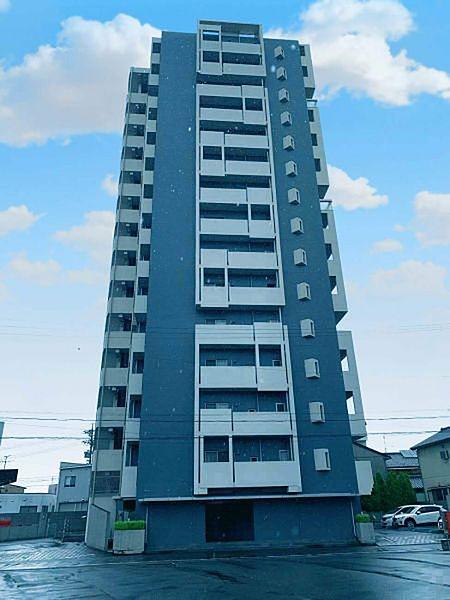【外観】免震構造マンション　15階建の10階部分！