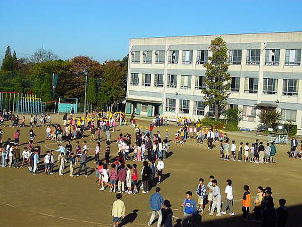 【周辺】名古屋市立上社小学校（246m）