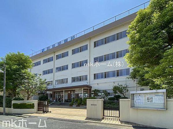 【周辺】葛飾区立新宿中学校 徒歩15分。 1200m