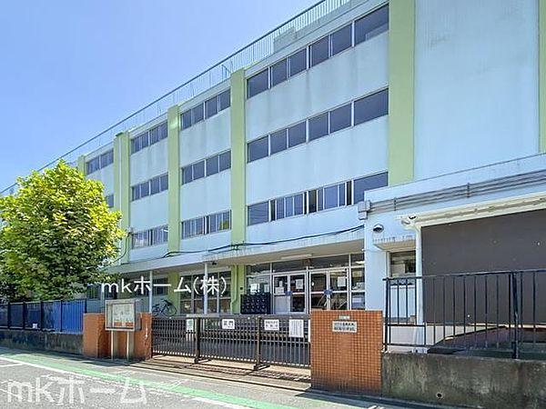 【周辺】葛飾区立新宿小学校 徒歩10分。 750m