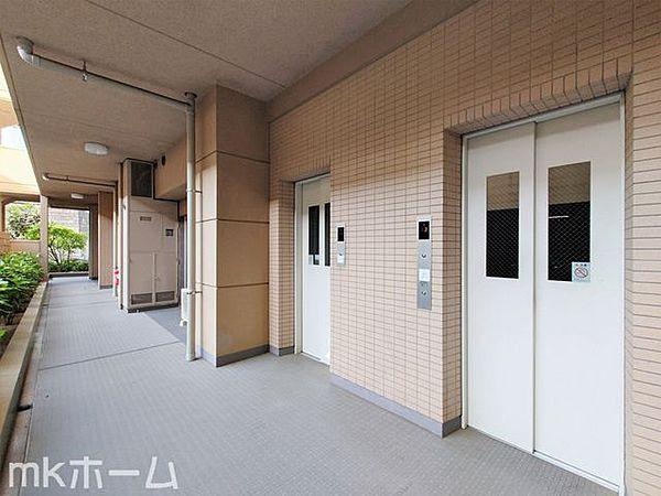 【エントランス】共用部　エレベーターホール