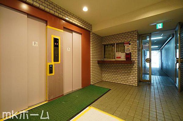 【エントランス】共用部　エレベーターホール