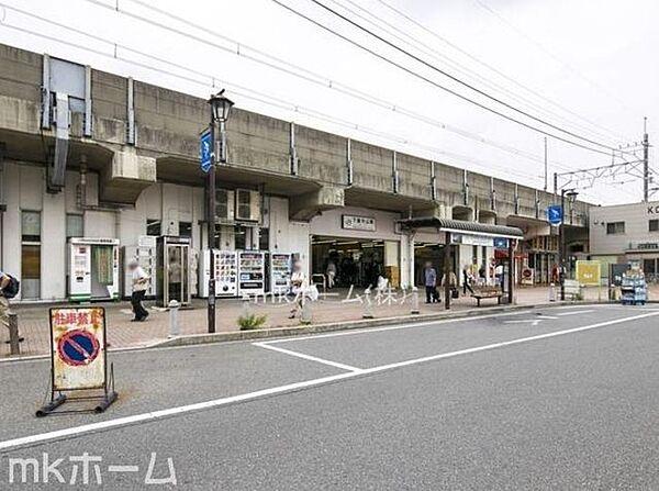 【周辺】下総中山駅(JR 総武本線) 徒歩10分。 740m