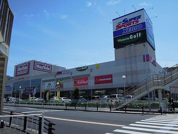 【周辺】・マックスバリュ砂田橋ショッピングセンターまで徒歩5分(約400m)