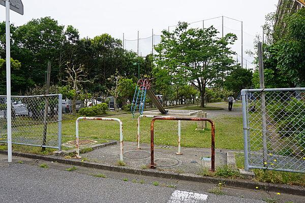 【周辺】西川児童公園10m徒歩1分