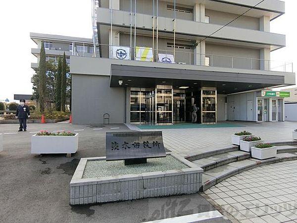 【周辺】茨木市役所 徒歩115分。 9140m