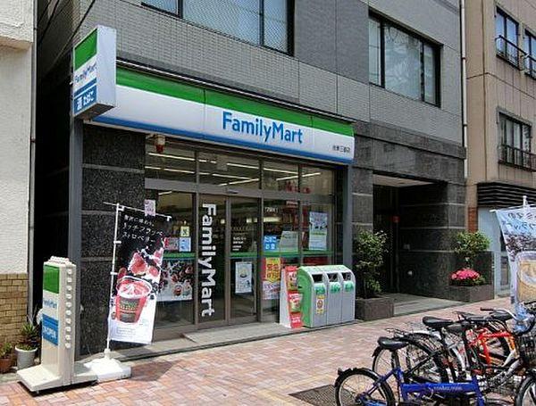 【周辺】【コンビニエンスストア】ファミリーマート台東三筋店まで265ｍ