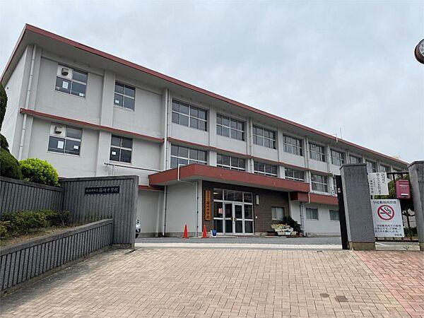 【周辺】北九州市立篠崎中学校（2052m）