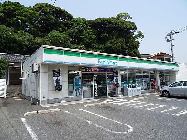 【周辺】ファミリーマート 八幡本城東店（504m）