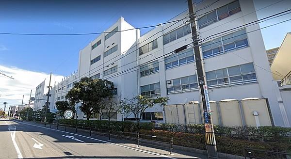【周辺】新潟市立白新中学校 徒歩 約2分（約160m）