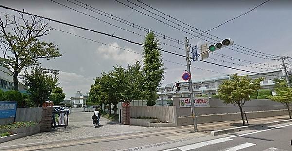 【周辺】戸田市立戸田第一小学校 徒歩 約9分（約700m）