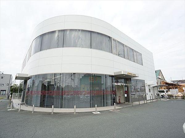 【周辺】静岡銀行名塚支店 徒歩9分。 720m