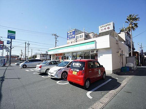 【周辺】ファミリーマート 浜松小豆餅店 261m