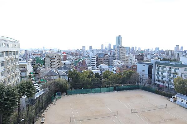 【周辺】バルコニーからの景色オーシャンビュー遠くに海が見えます