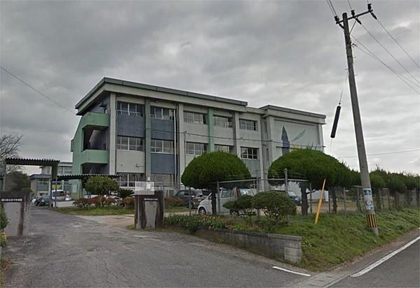 【周辺】田川市立金川小学校（1700m）