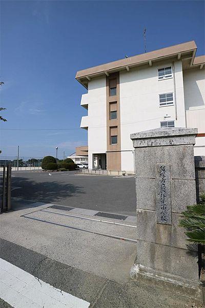 【周辺】飯塚市立飯塚第一中学校（658m）