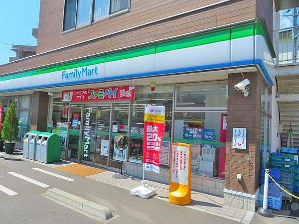 【周辺】ファミリーマート仙台八幡二丁目店