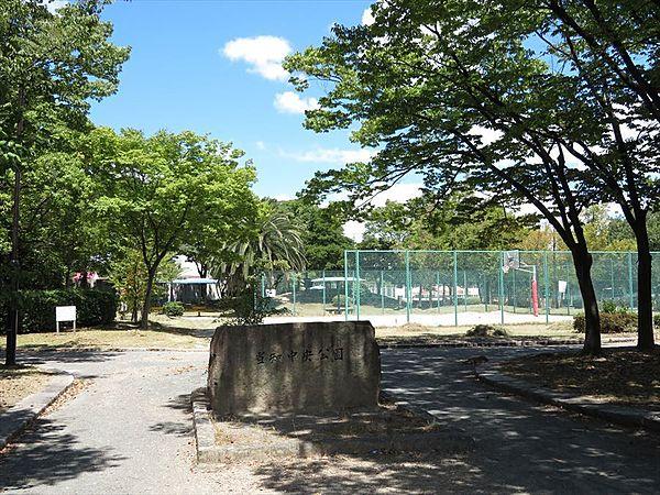 【周辺】当知中央公園バスケットゴールのある公園です。 徒歩 約16分（約1280m）