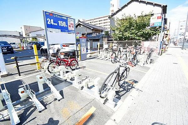 【周辺】駐輪場自転車置き場まで744ｍ