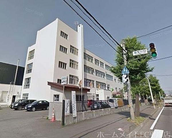 【周辺】札幌市立東園小学校 226m