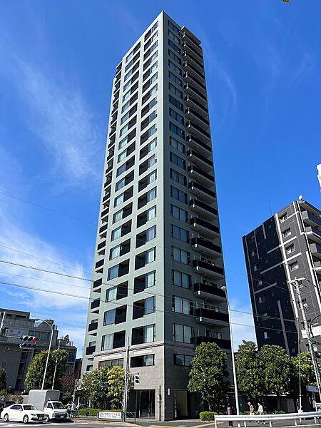 【外観】22階建ての住友不動産旧分譲のシティタワーシリーズ