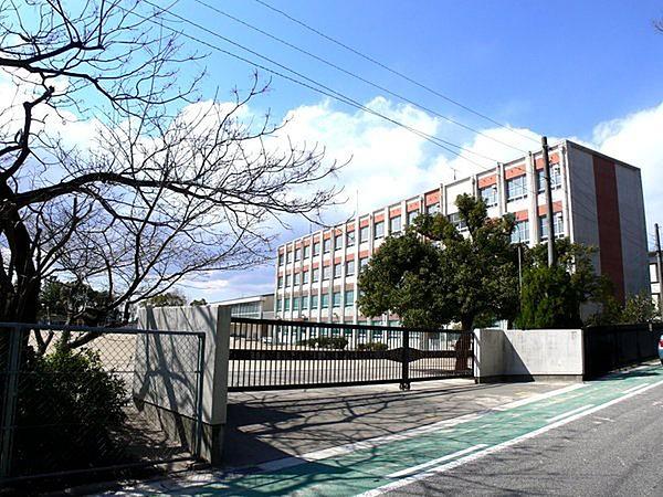 【周辺】名古屋市立鳴子小学校まで820m
