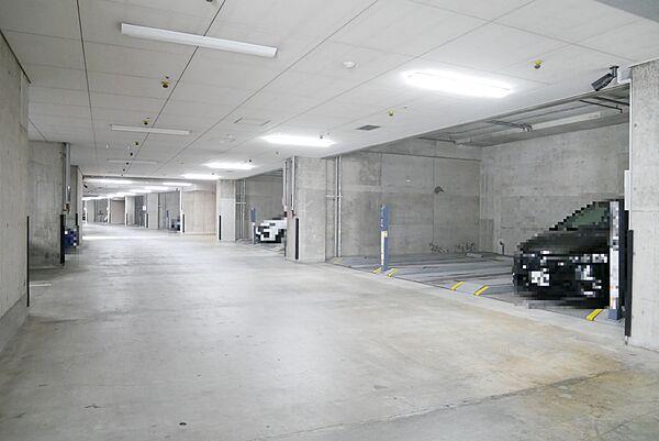 【駐車場】駐車場は全区画屋内駐車場です