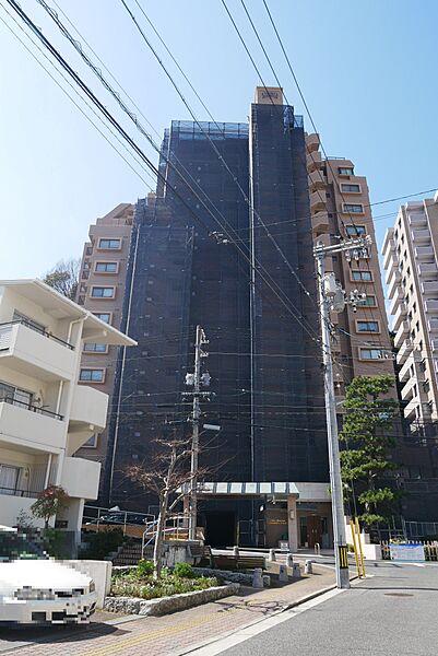 【外観】鉄骨鉄筋コンクリート造地上14階建て、総戸数51戸のマンションです