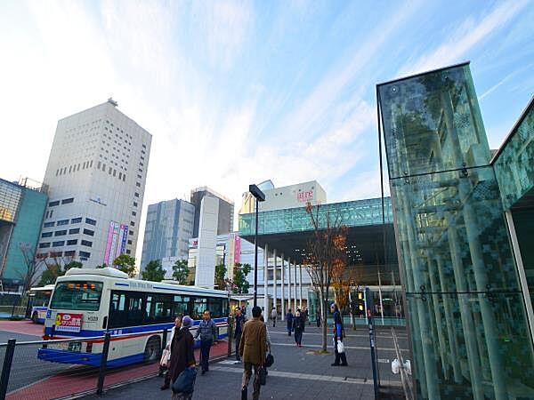 【周辺】ＪＲ線「川崎」駅　960m　東海道線、京浜東北線、南武線がご利用できます。都内へも横浜へもアクセス良好です。 