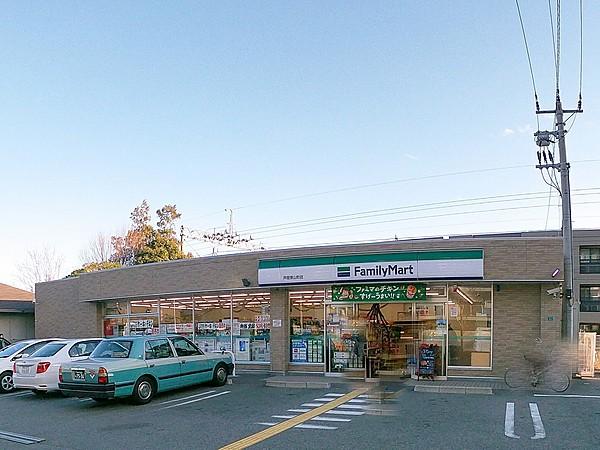 【周辺】ファミリーマート芦屋東山町店 徒歩 約7分（約500m）