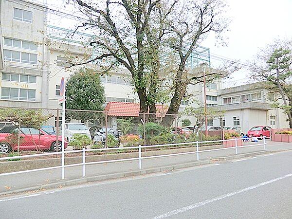 【周辺】横浜市立万騎が原中学校　約1200ｍ