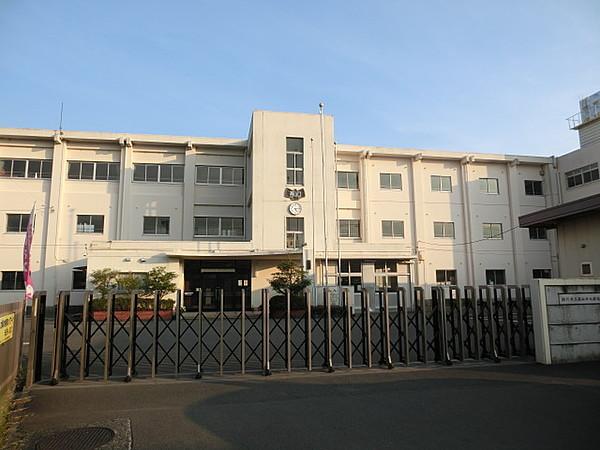 【周辺】掛川市立西山口小学校（737m）