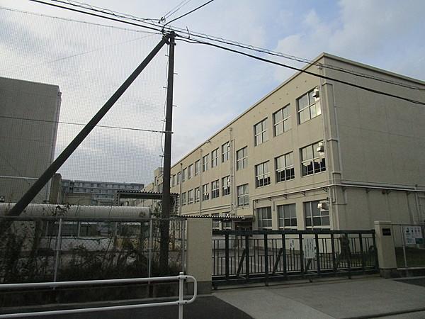 【周辺】名古屋市立北陵中学校 徒歩 約4分（約300m）
