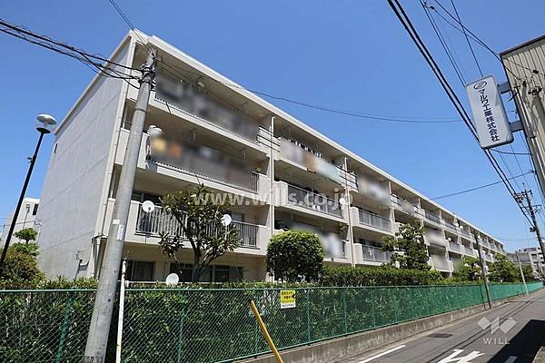 【外観】西城住宅一号棟は名鉄「瓢箪山」駅より徒歩13分に立地。周辺は第二種中高層住居専用地域に指定されている閑静な住宅街です。