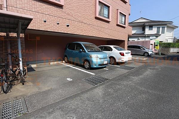 【駐車場】駐車場　筑紫野市・太宰府市の賃貸物件はトーマスリビング二日市へ