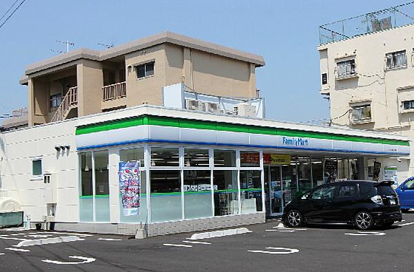 【周辺】ファミリーマート小倉井堀三丁目店（321m）
