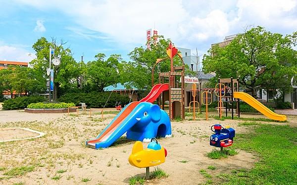 【周辺】松葉公園：物件すぐ北側