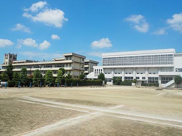 【周辺】【中学校】加須市立加須西中学校まで2700ｍ