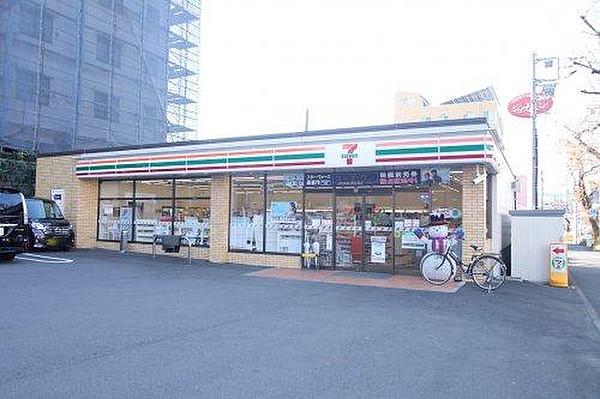 【周辺】セブンイレブン横浜十日市場駅前店230ｍ