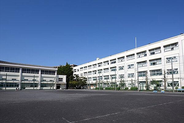 【周辺】横浜市立青葉台中学校350m