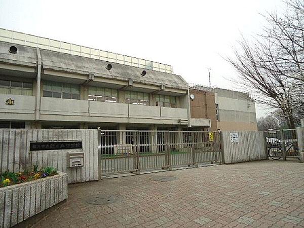 【周辺】横浜市立緑が丘中学校2271m