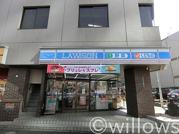 【周辺】ローソン新宿一丁目店 徒歩8分。 590m