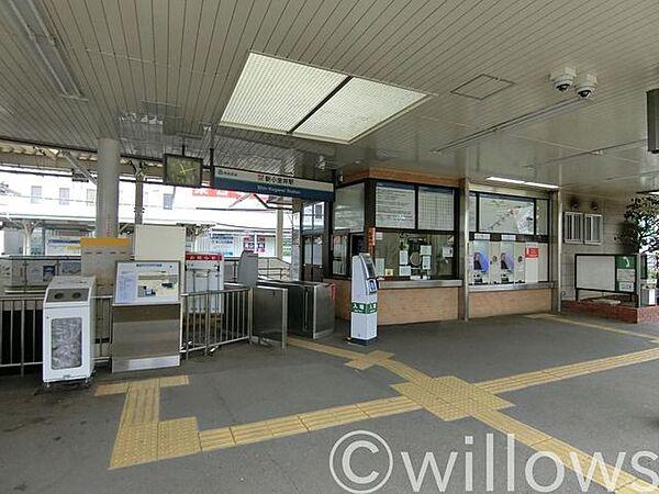 【周辺】新小金井駅(西武 多摩川線) 徒歩33分。 2570m