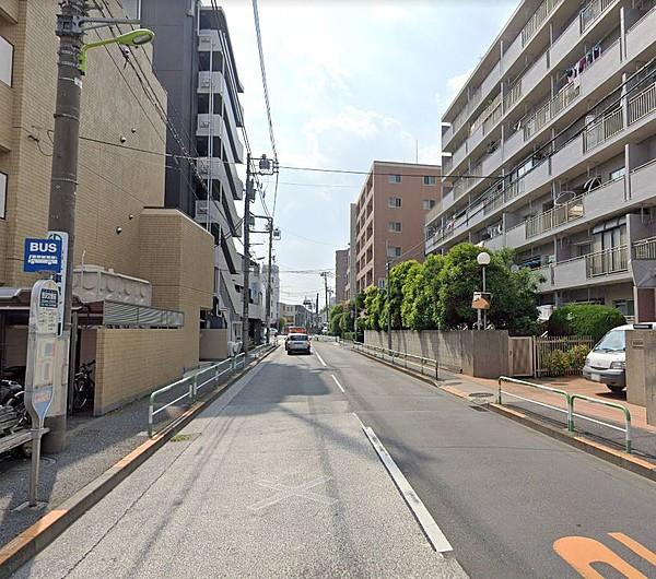 【周辺】東急バス・小田急バスのバス停目の前で渋谷や中目黒へのアクセス良好です。