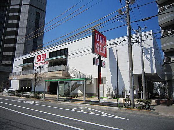 【周辺】ユニクロ王子神谷店 徒歩12分。ショッピングセンター 910m