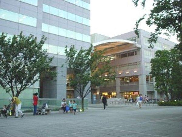 【周辺】文京グリーンコート 徒歩2分。ショッピングセンター 120m
