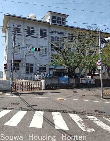 【周辺】長崎市立高尾小学校 666m