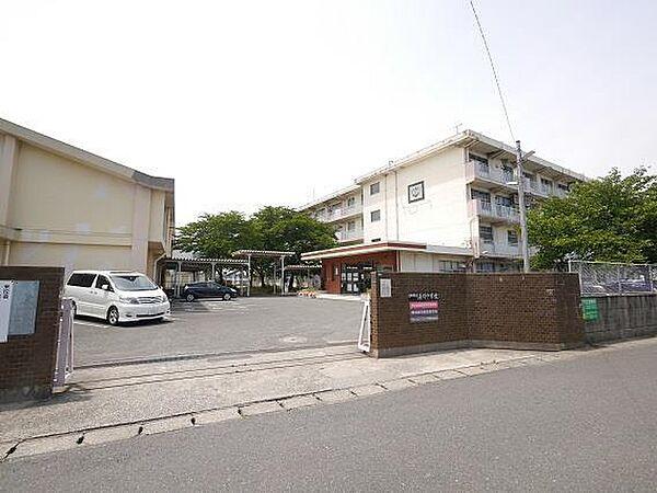 【周辺】湯川中学校(1、100m)