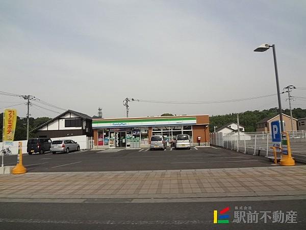 【周辺】ファミリーマート三沢店 