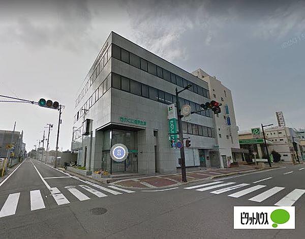 【周辺】銀行「きのくに信用金庫和歌山支店まで601m」